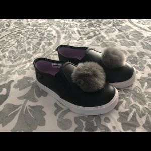OshKosh B’Gosh Slip on Sneakers
